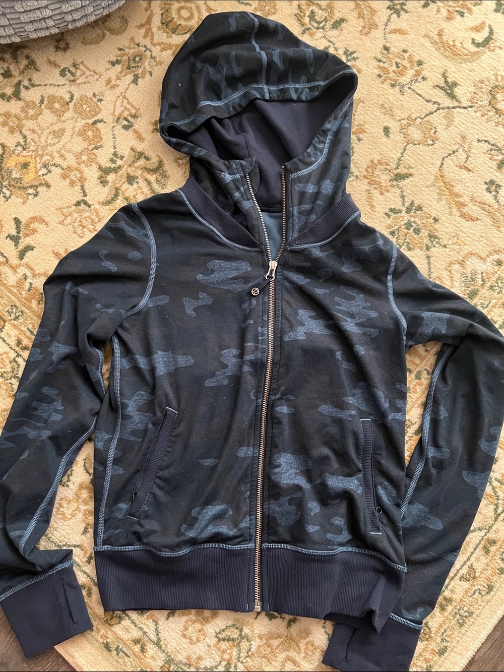lululemon blue camo hoodie sweater jacket 4 Camouflage Zip Hoodie